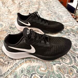 Nike Zoom Pegasus shoes